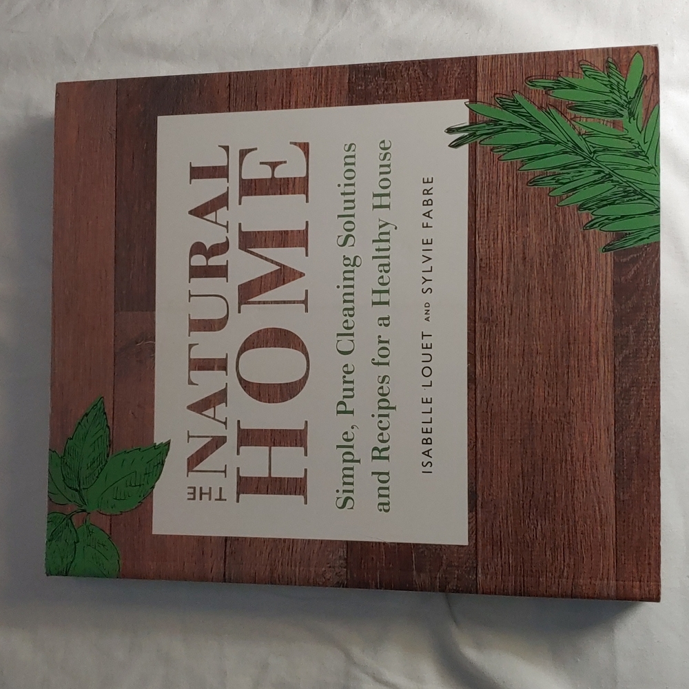 The Natural Home by Isabelle Louet and Sylvie Fabre - Picture 1 of 2